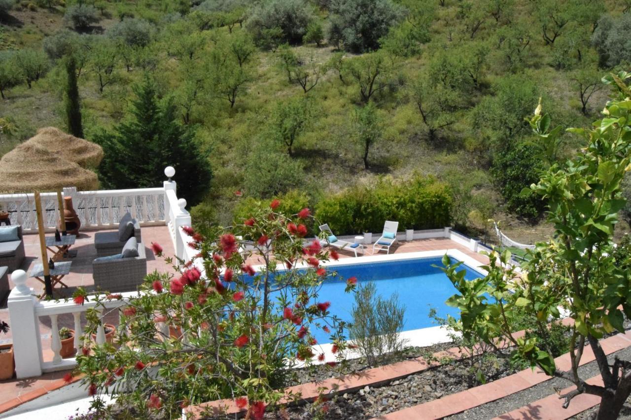 B&B And Apartments Cortijo La Zapatera Canillas de Aceituno Eksteriør billede