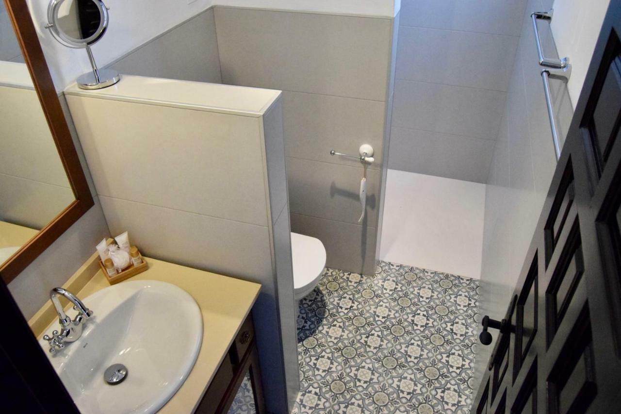 B&B And Apartments Cortijo La Zapatera Canillas de Aceituno Eksteriør billede